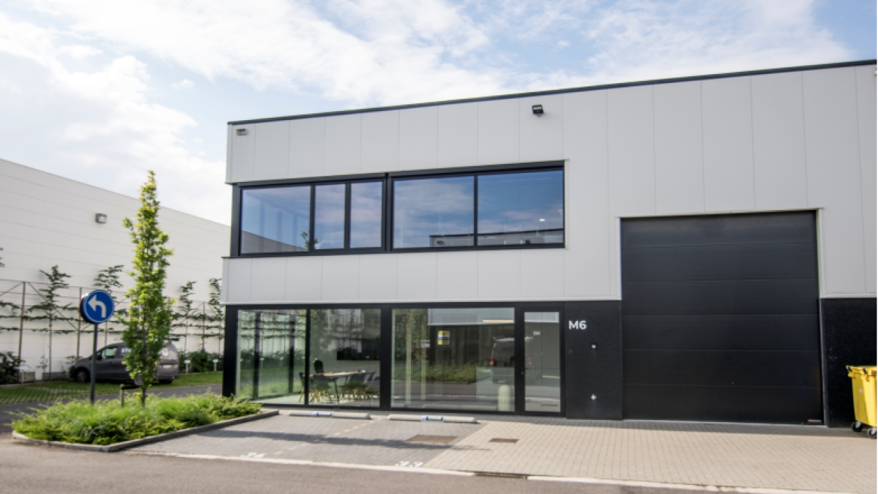 nieuw bedrijfspand MR Vloeren