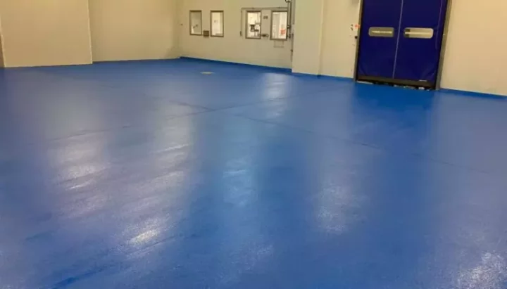 Met Ucrete DP10 gerenoveerde productievloer